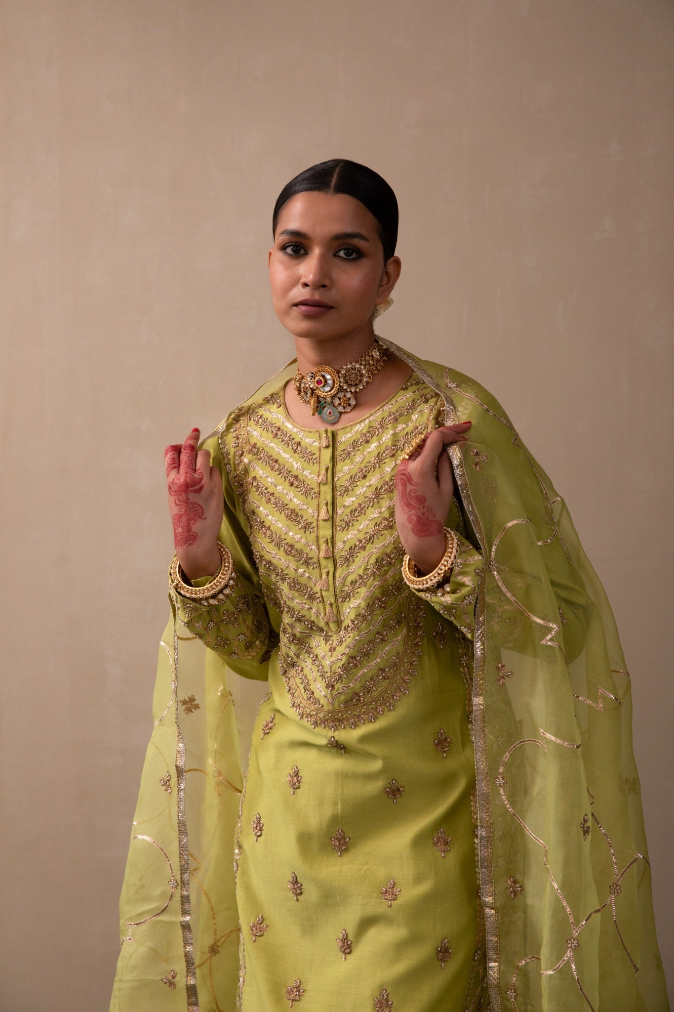 saarang signature sharara set