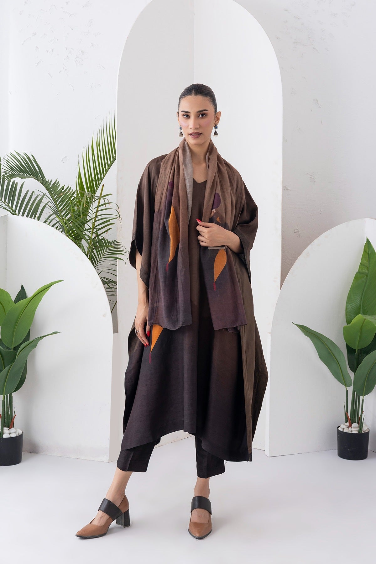 Shades Of Brown Viscose Dupion Printed Kaftan Set (2 PCS)