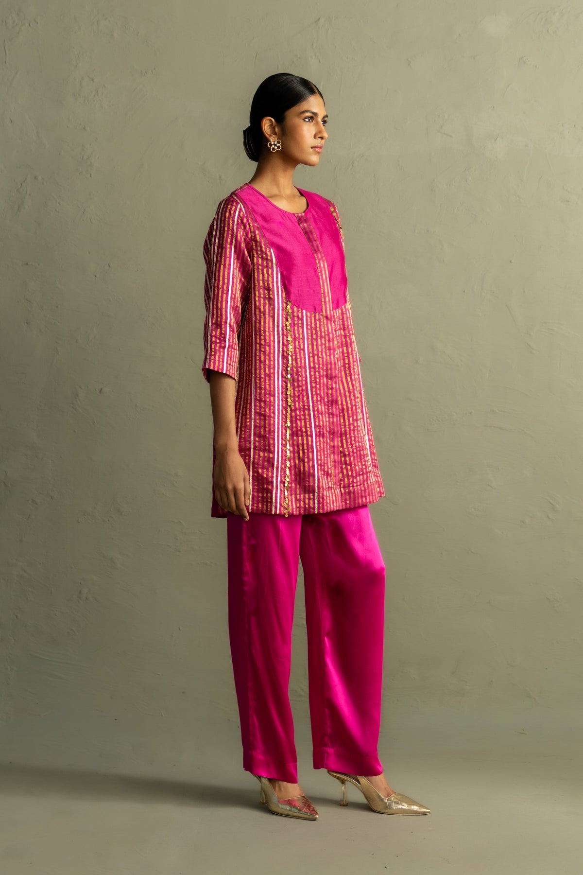 Ojas Tissue Stripe Short Kurta Set