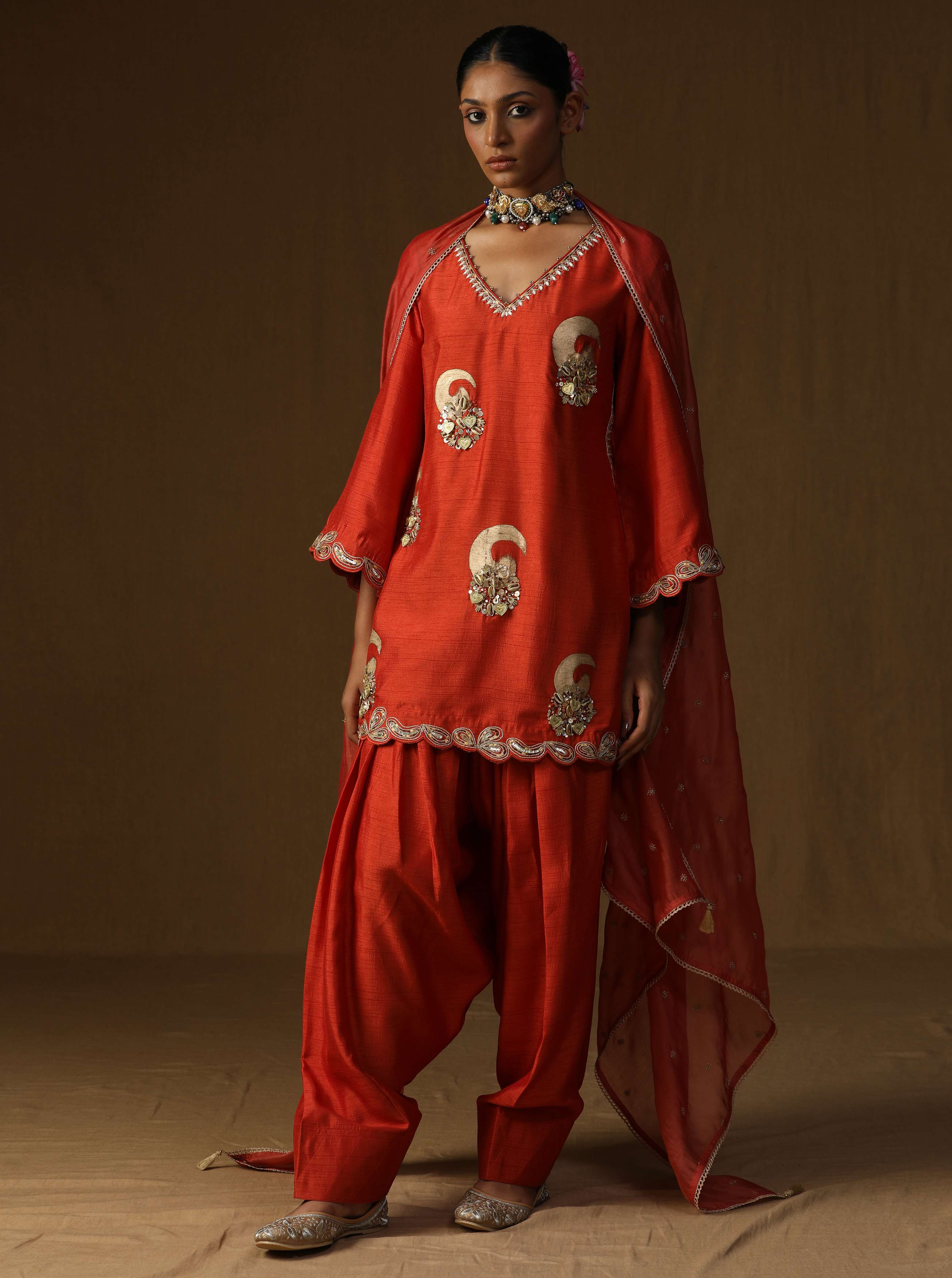Vrind? � Kesariya Embroidered Suit Set