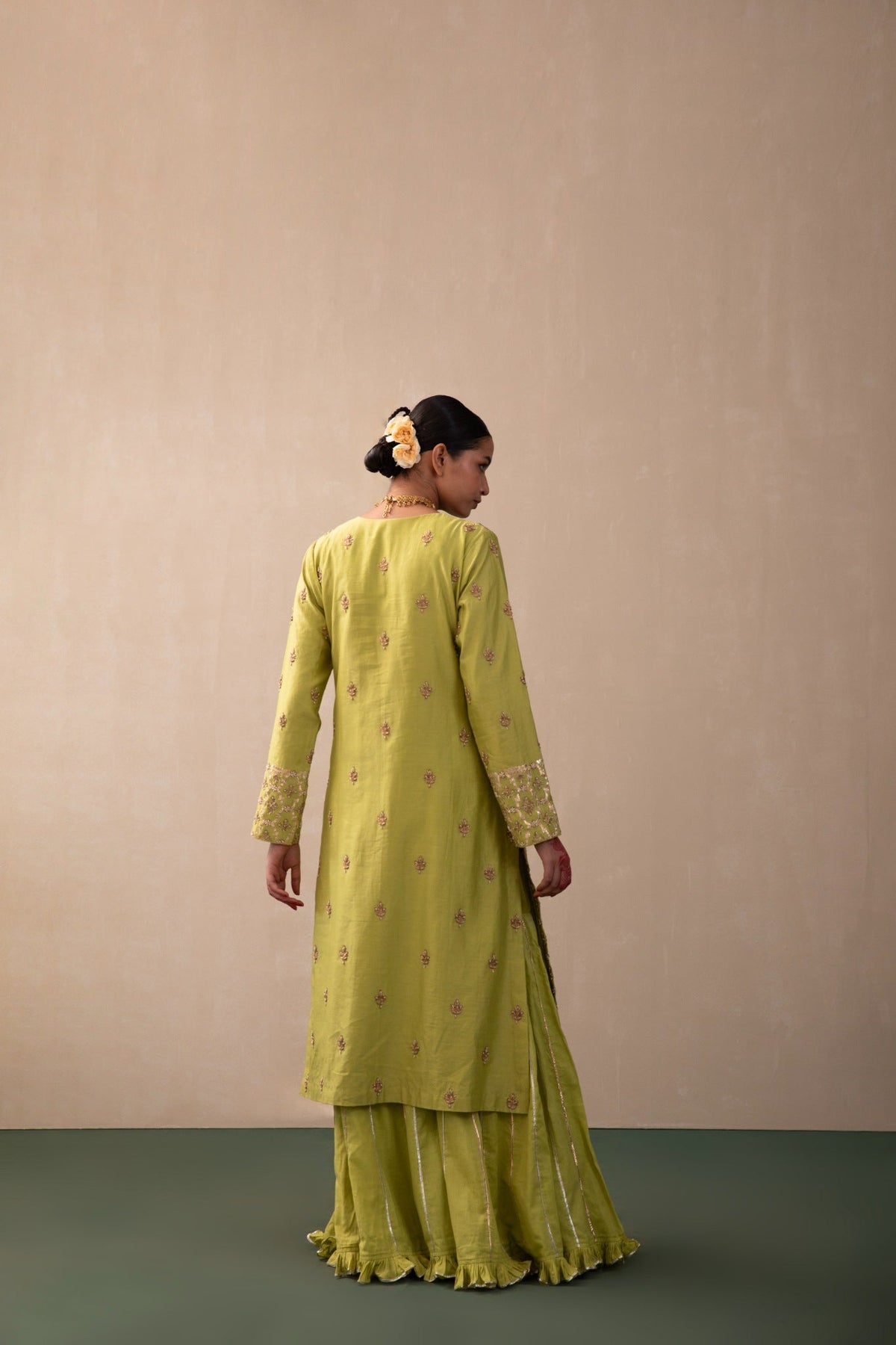 saarang signature sharara set