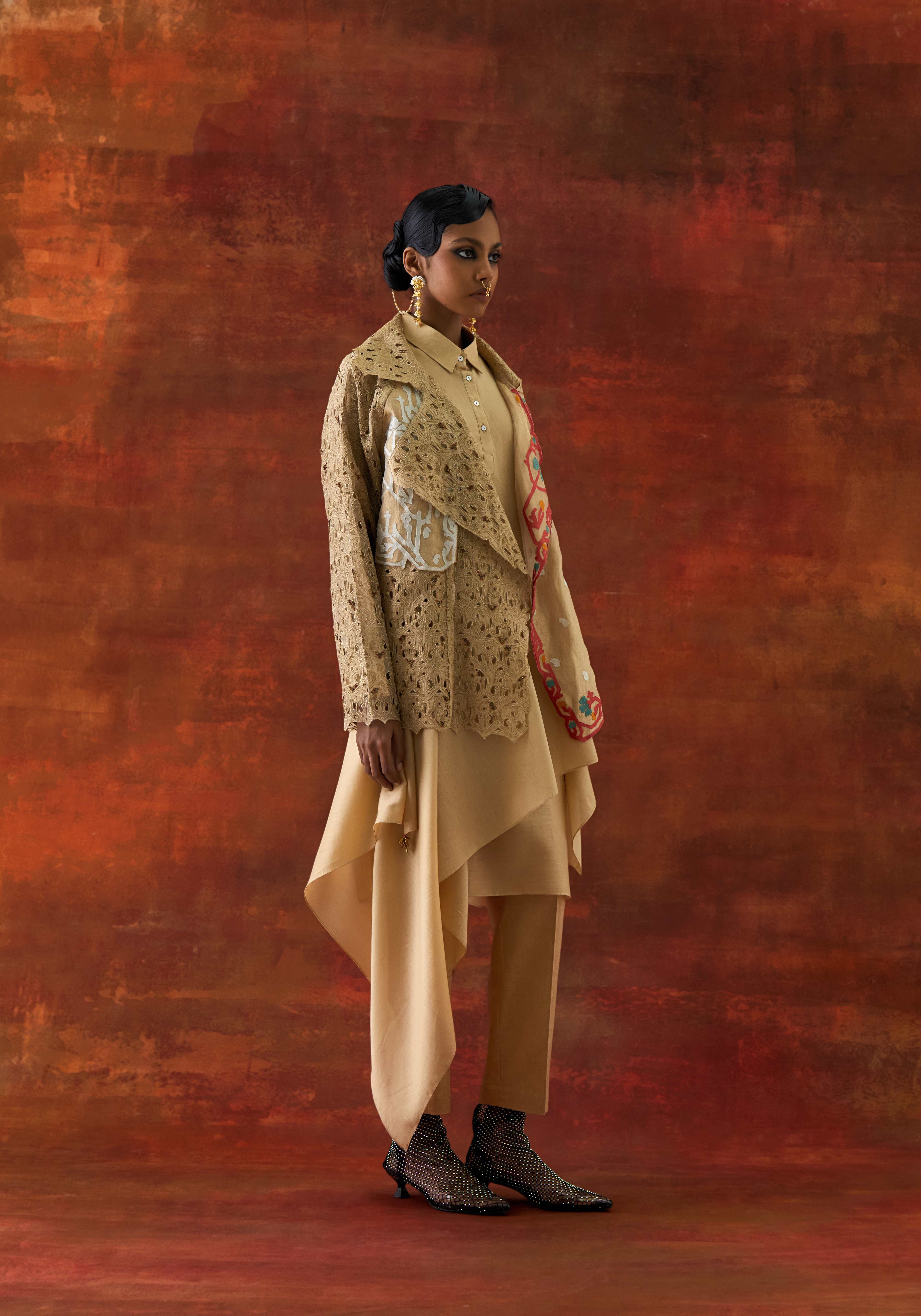 EMB ORGANZA SHORT TRENCH WITH DRAPED SHIRT AND PANTS - image 7