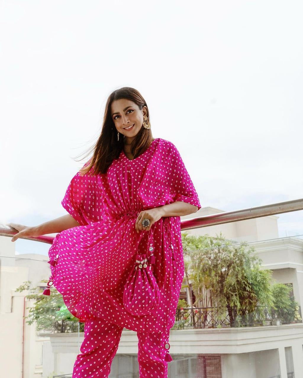 Saaz funky kaftan set