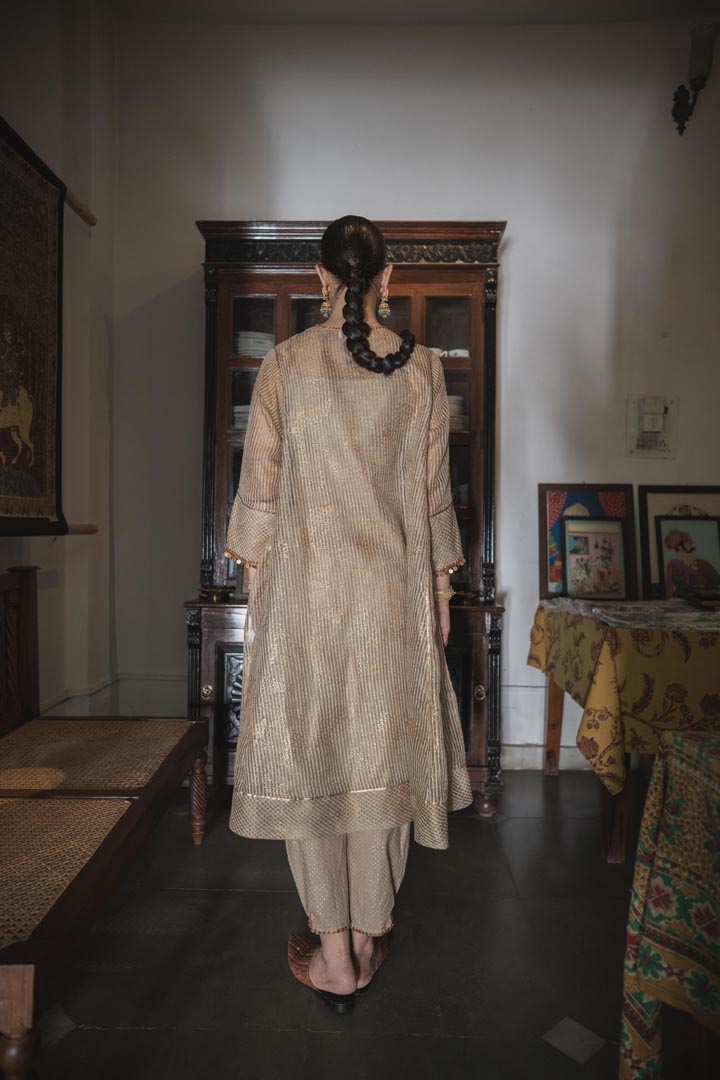 Image of HEER KURTA