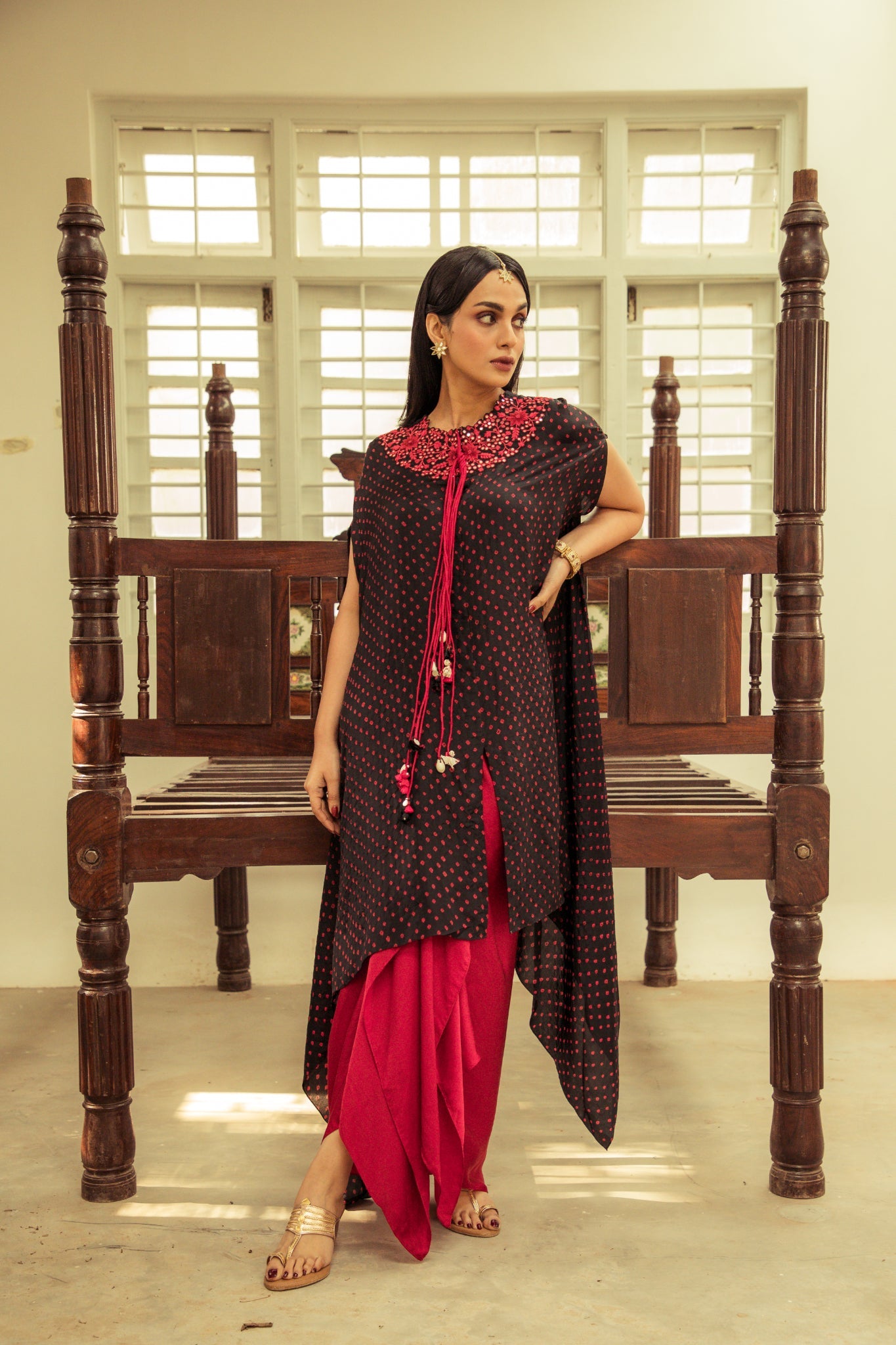 Bandhni cape set