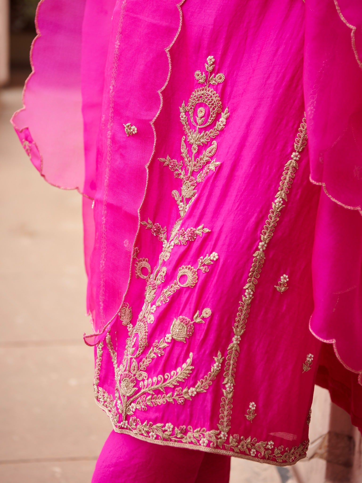 sleeveless chandbali suit