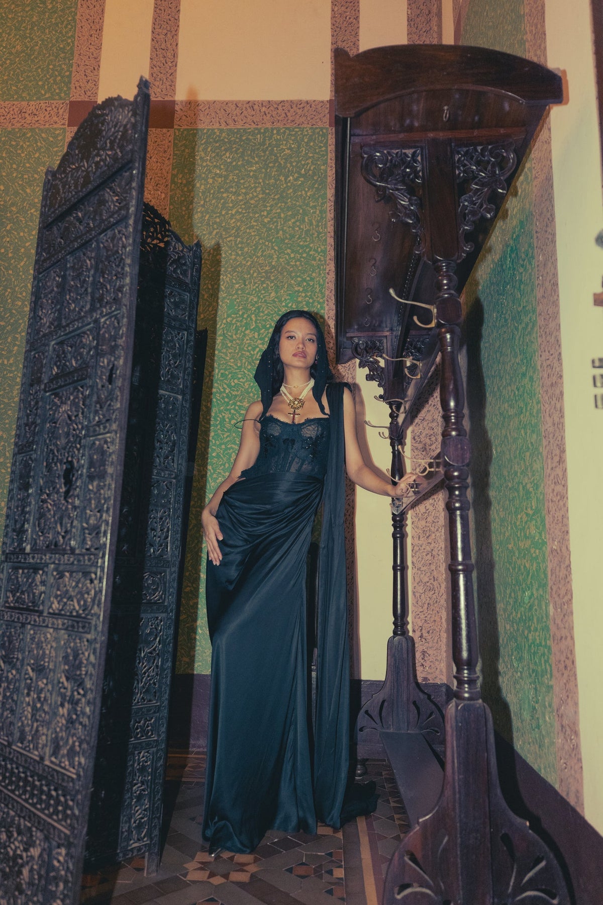 Black, Zardosi Embroidery, French Lace & Silk, Pre-Stitched Sari Set, Corset Silhouette