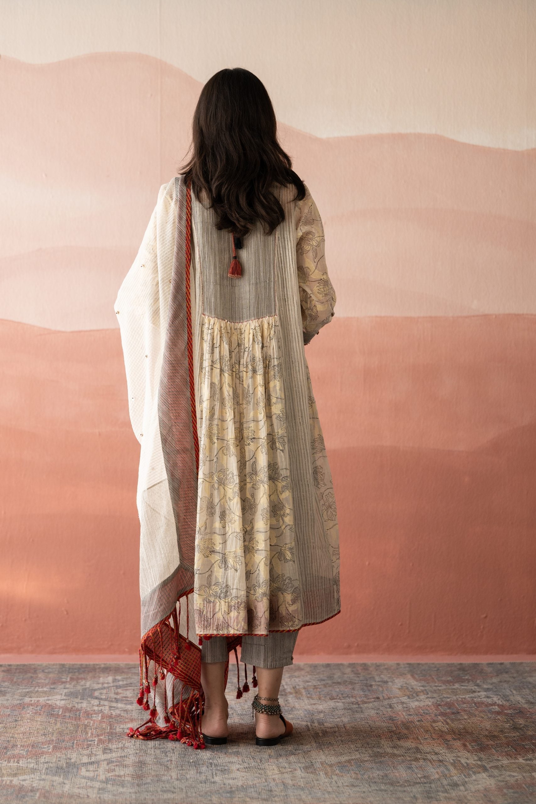 Image of LATEEFAH KURTA