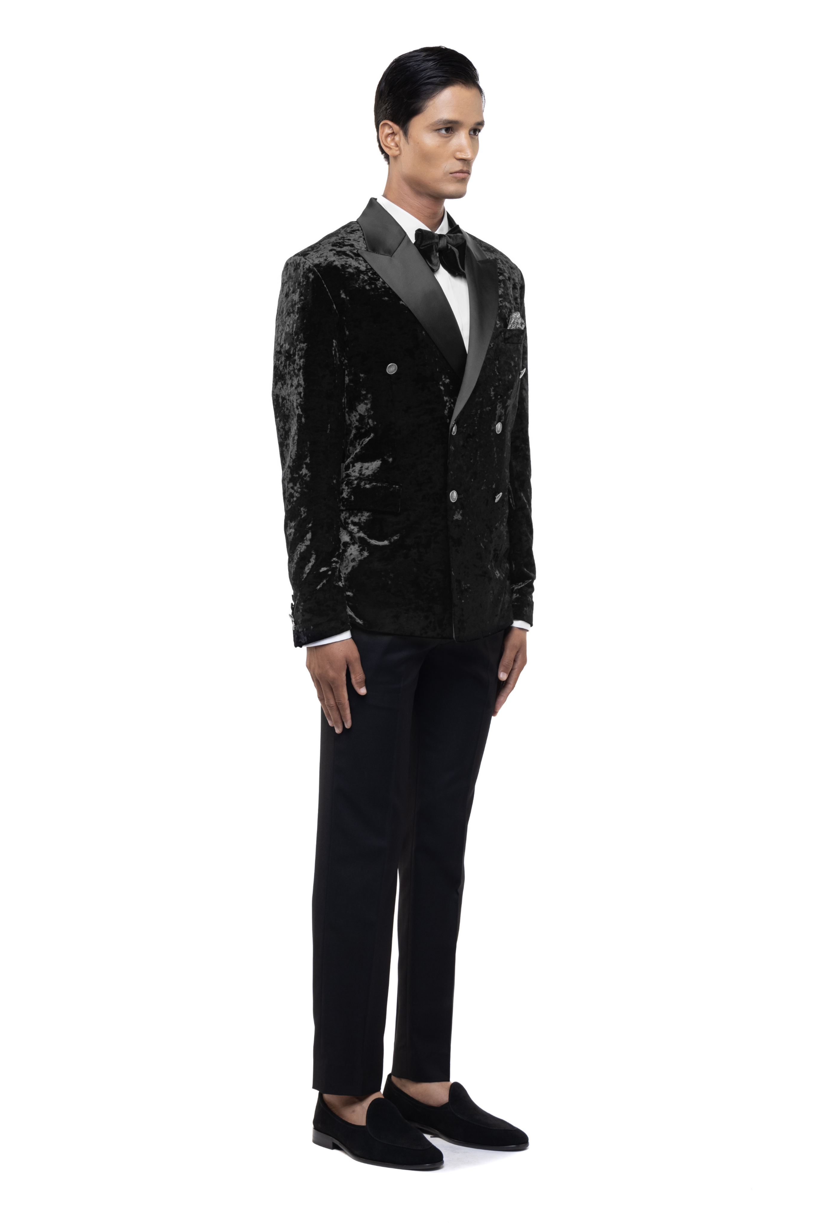 Black Velvet Metallic Buttons Peak Lapel Tuxedo Set
