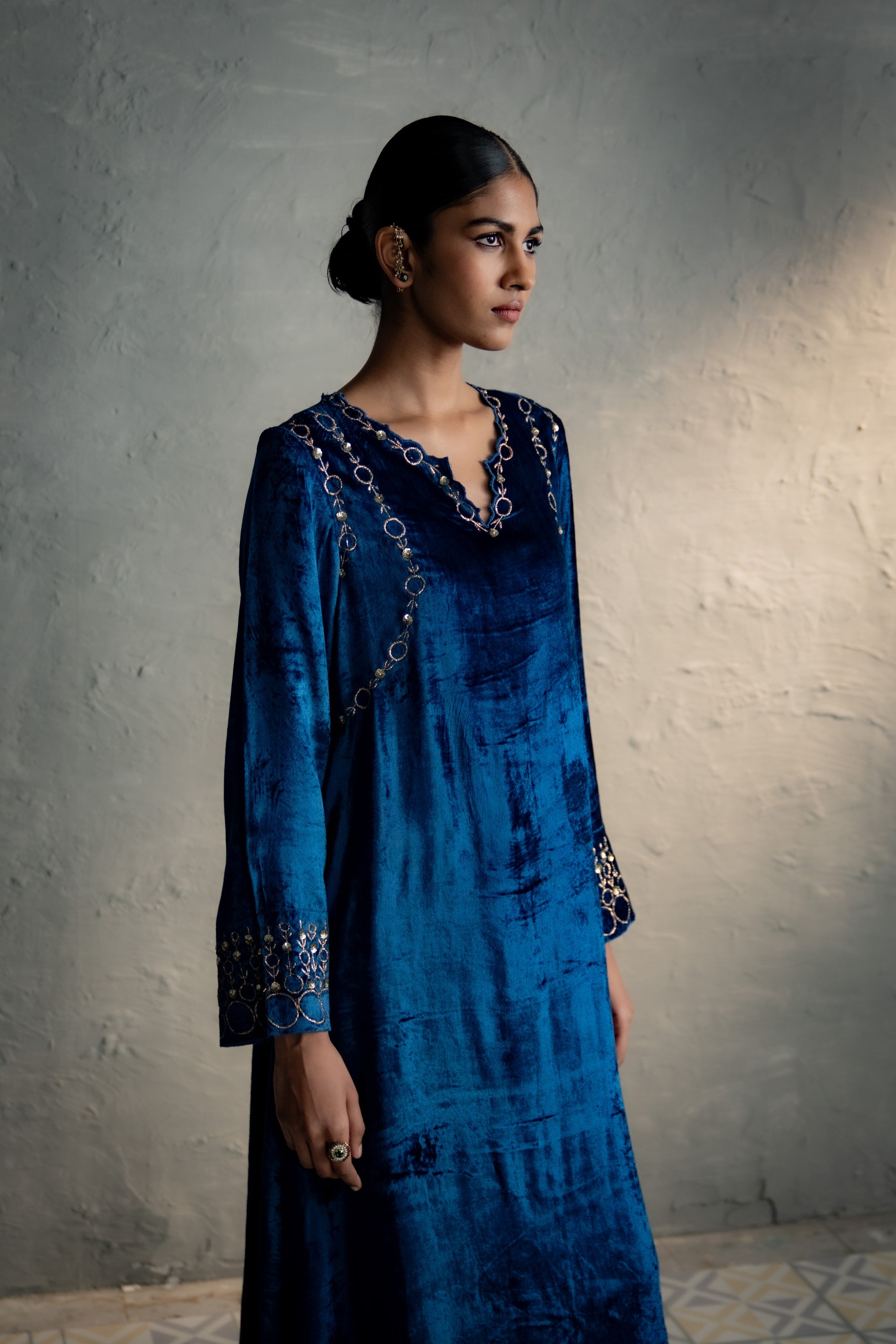 Phiran Style Velvet kurta Set MYWK126VBL-WP16VBL-DOBL