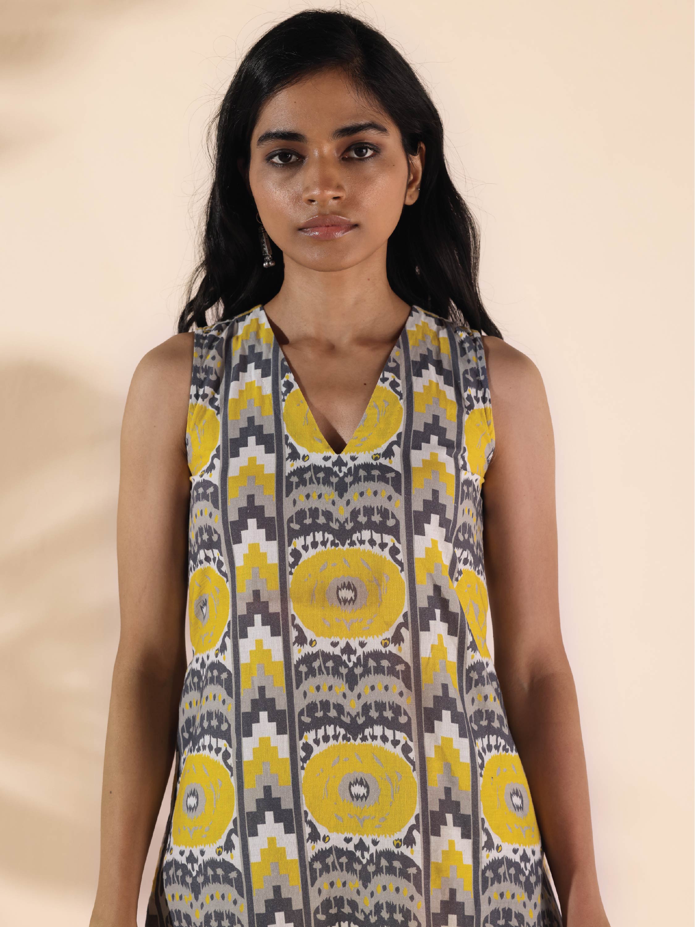 trueBrowns Yellow Cotton Ikat Sleeveless Kurta Pant Set