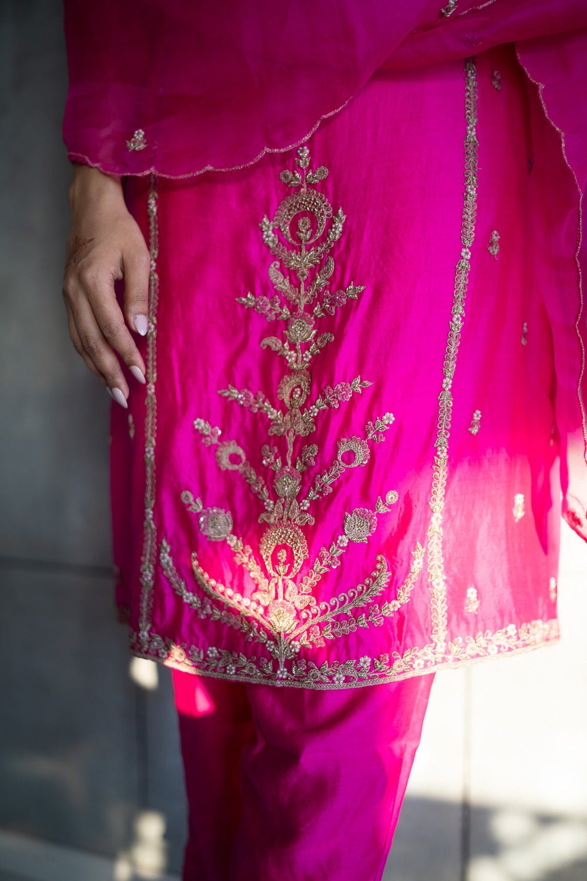 sleeveless chandbali suit
