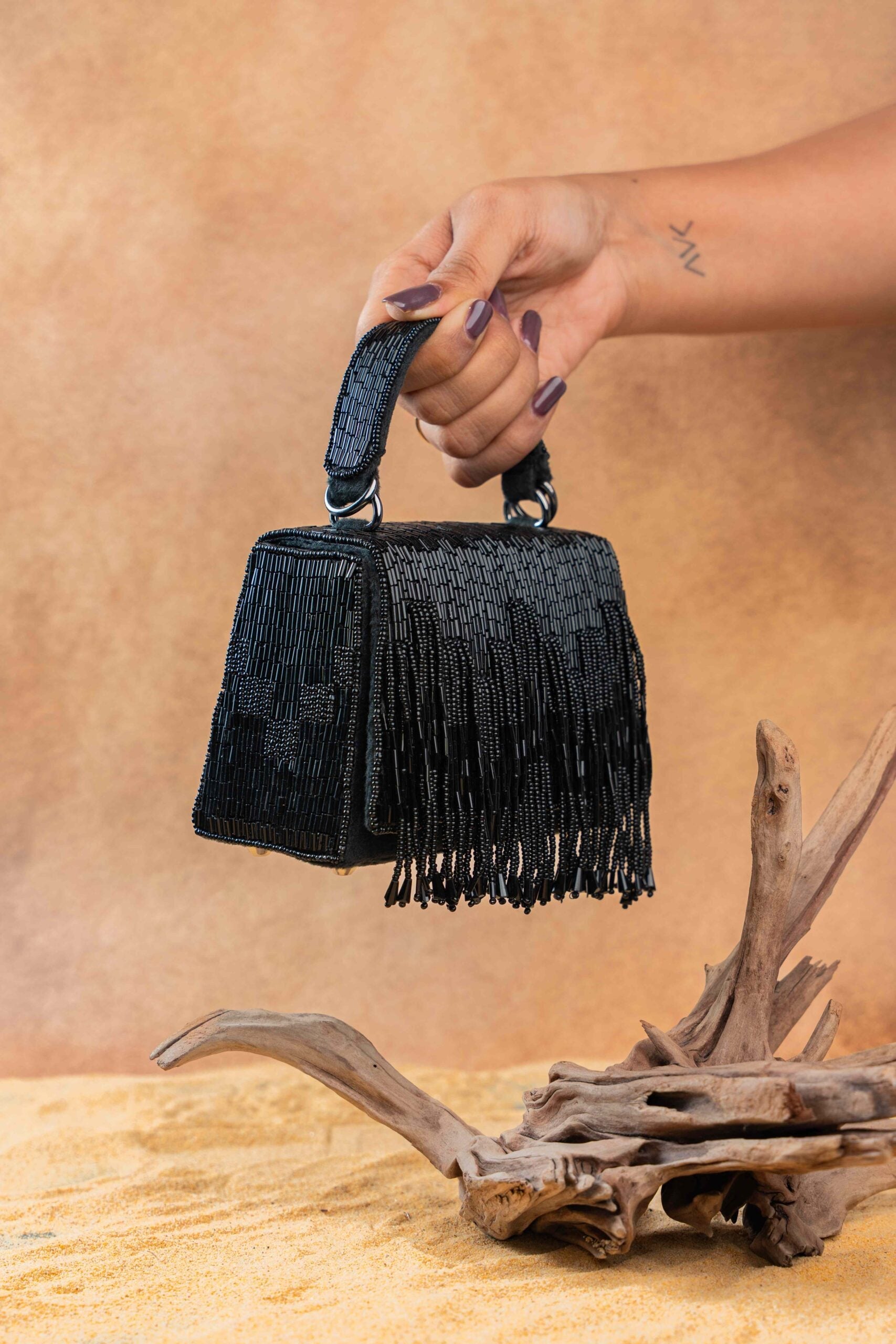 Salli En vie Mini Kasse Tassel Black