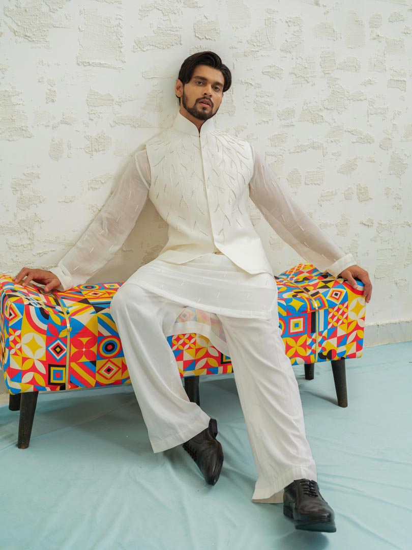 Ivory Thunder Bundi set