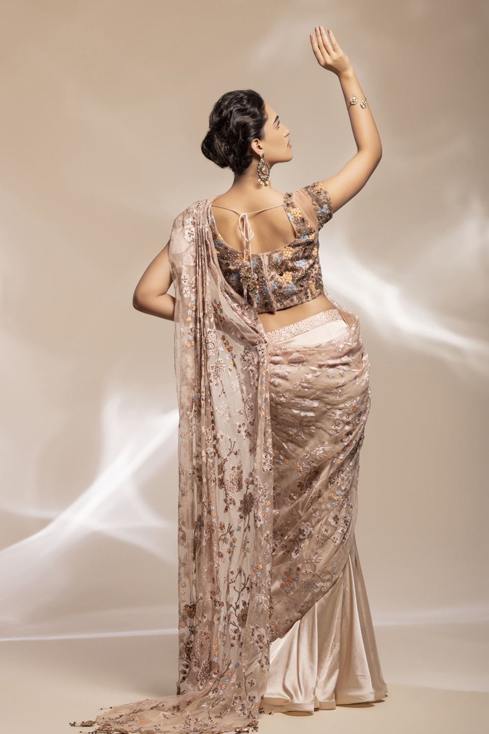 Floral Embroidered Organza Saree With Crystal Belt And Fishtail Skirt - Auraya Fashion 