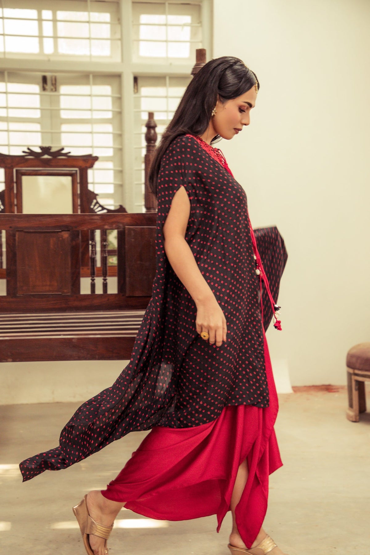 Bandhni cape set