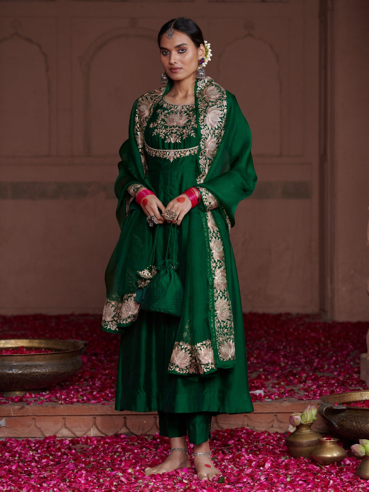 lotus mughal anarkali