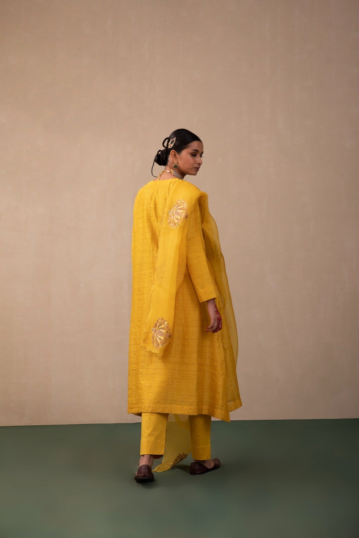 Checks Zari Kurta Set