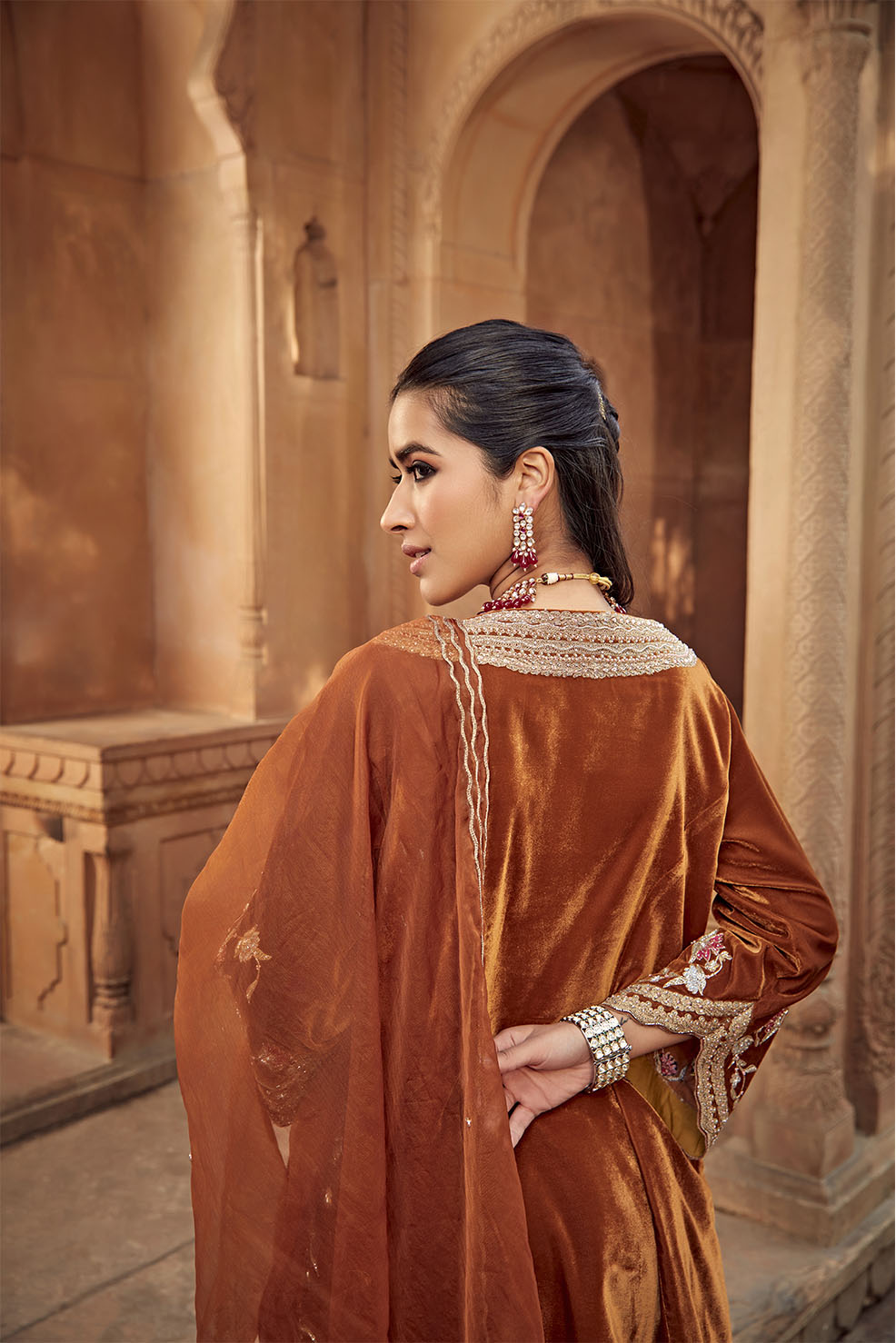 Honey Gold Velvet Kurta with Structured Organza Dupatta - Zahra