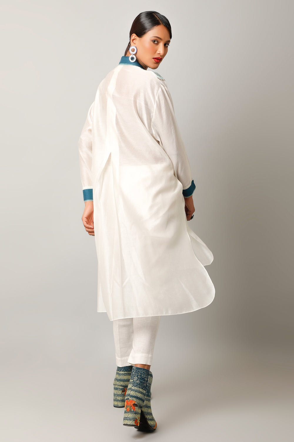 Anti Fit Shirt With Fish Embroidery And Pants - Auraya Fashion 