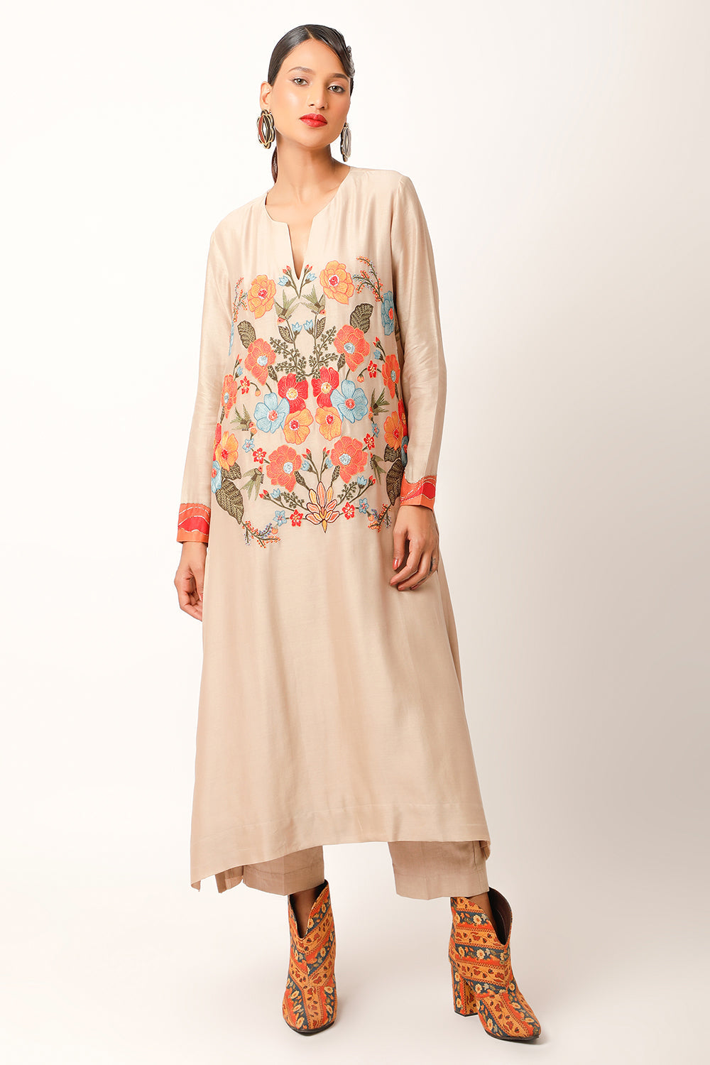 Foliage Embroidered Straight Kurta With Pants - Auraya Fashion - Jajaabor - 