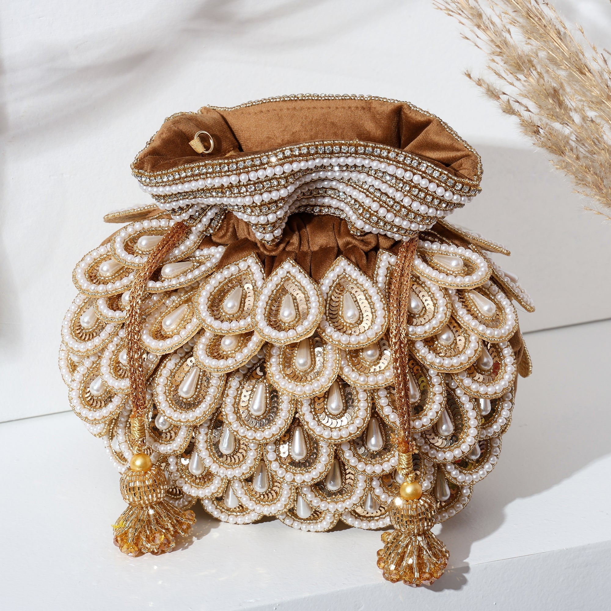 Image of Zari Zewar potli bag