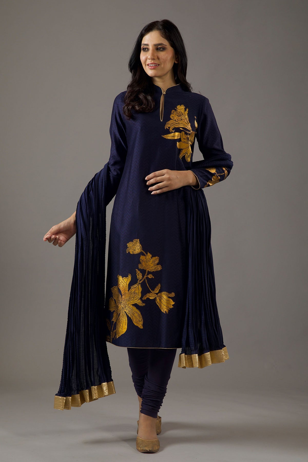 Chanderi Sillk Gold Foil Kurta Set