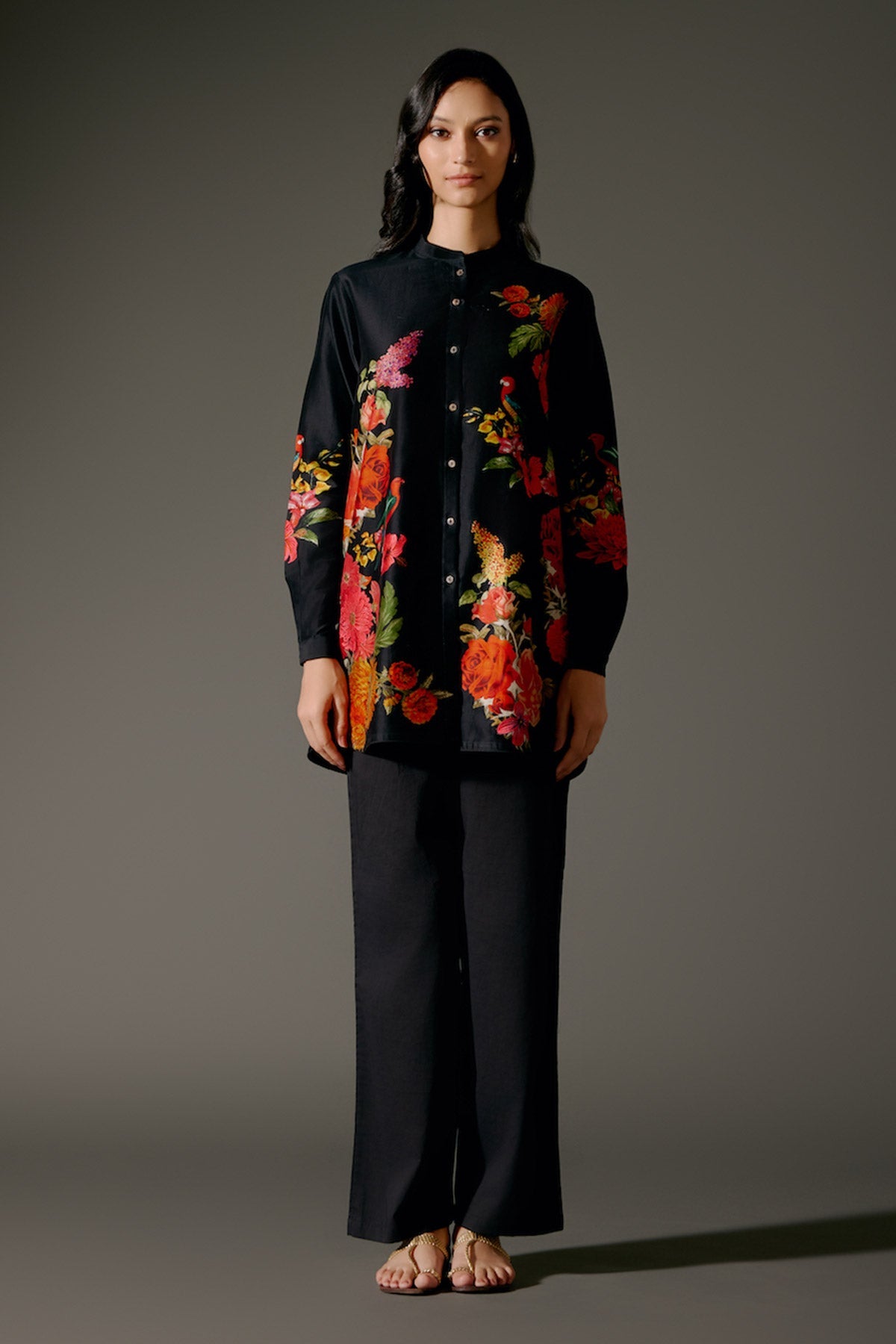 Women Printed Chanderi Silk Tunic Set With Resham Detail