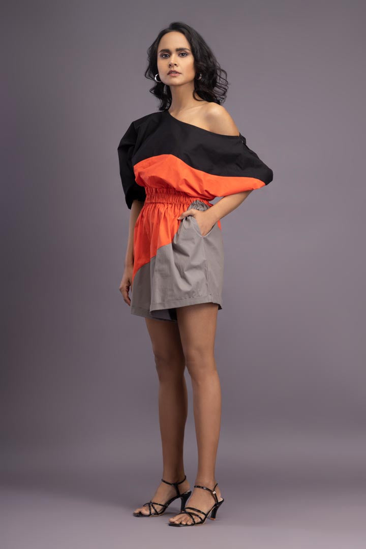 BLACK ORANGE ONE SHOULDER PLAYSUIT