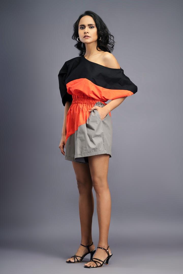 BLACK ORANGE ONE SHOULDER PLAYSUIT