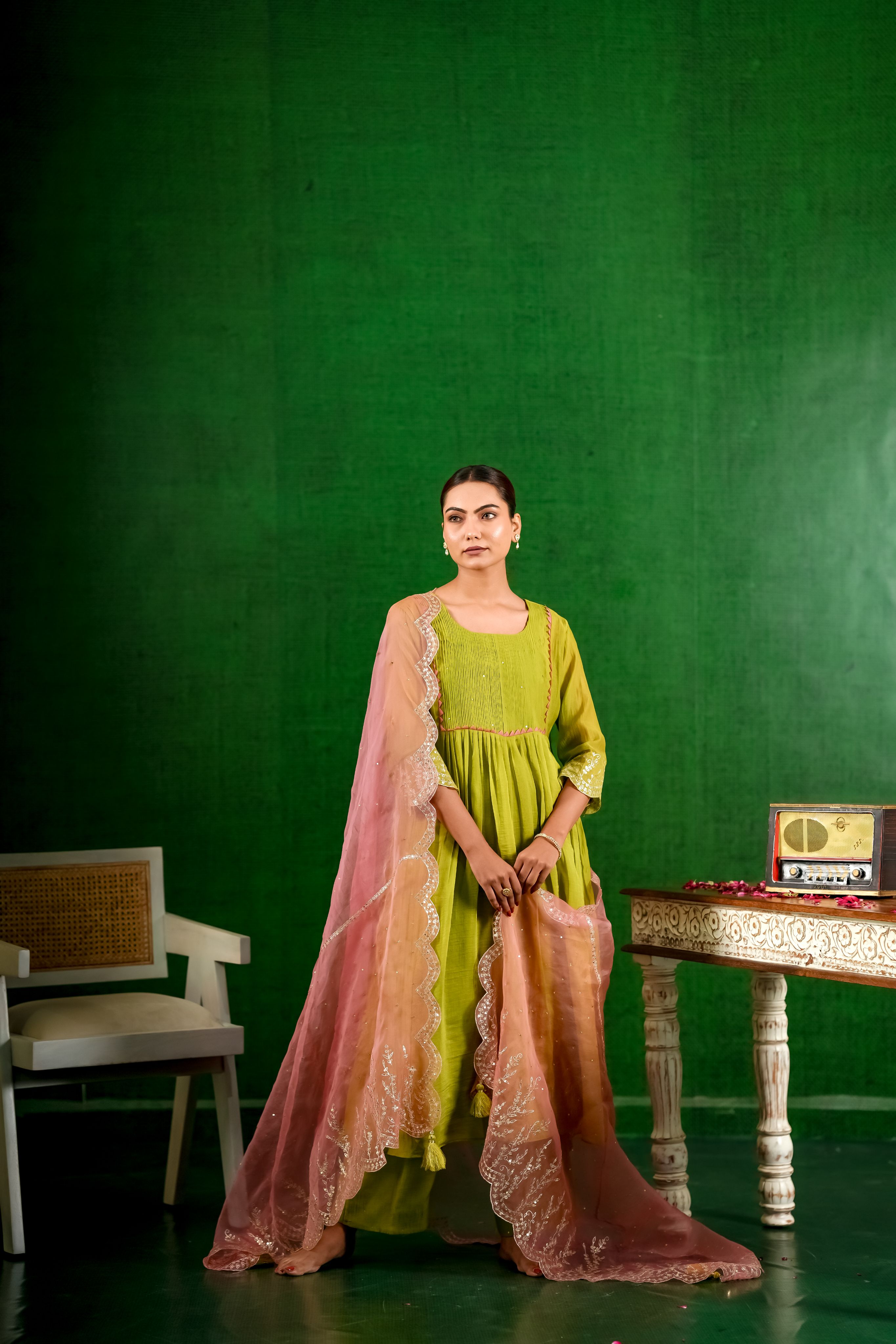 Mul Chanderi Suit with Orgnza Duptta Detail with Printest 