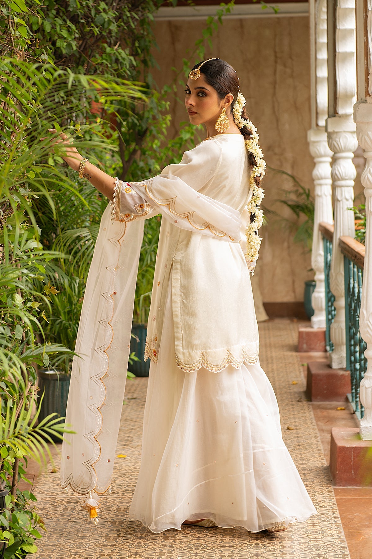 Ivory Floral Embroidered Silk Kurta Set with Organza Dupatta