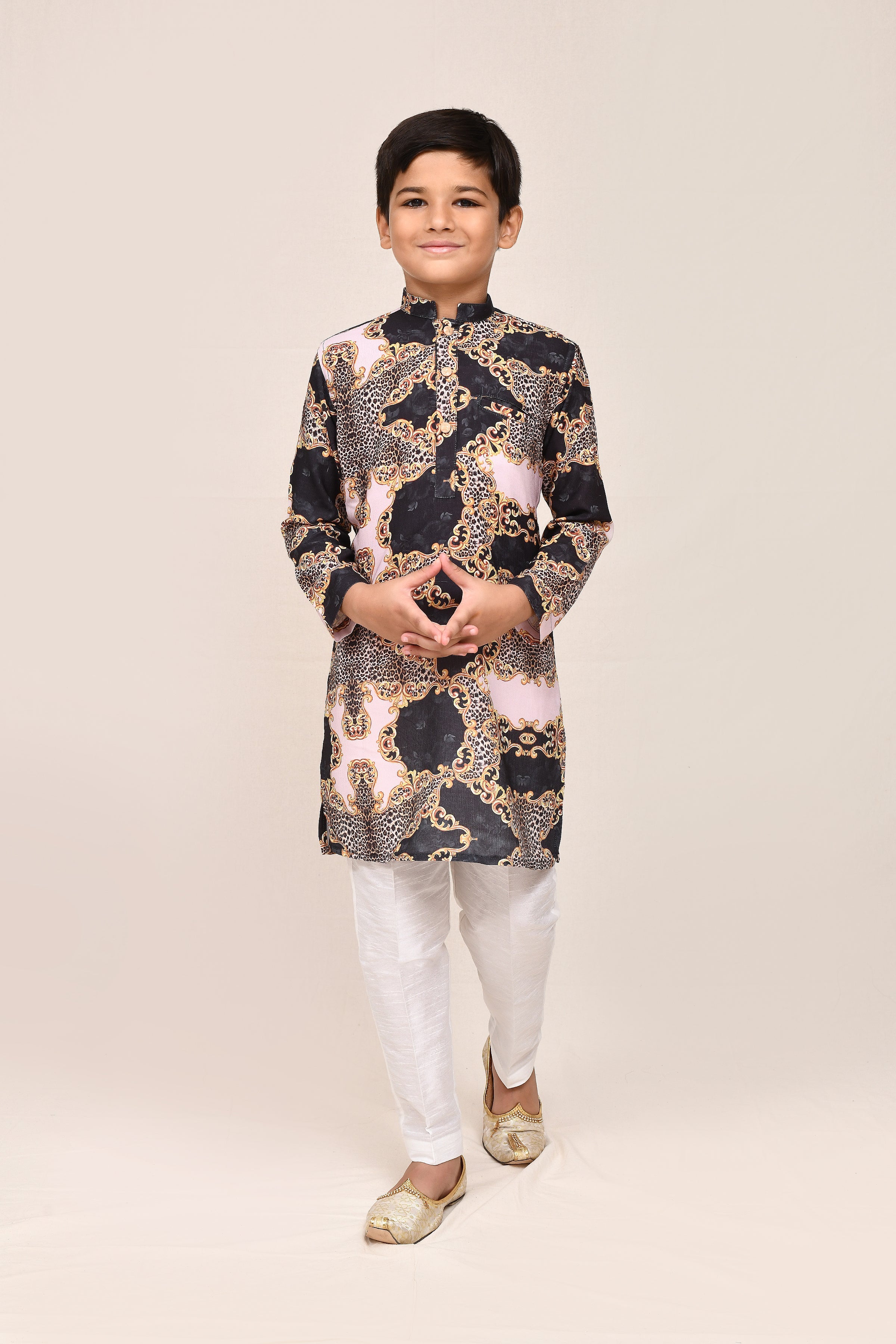 Kurta with straight fit pant