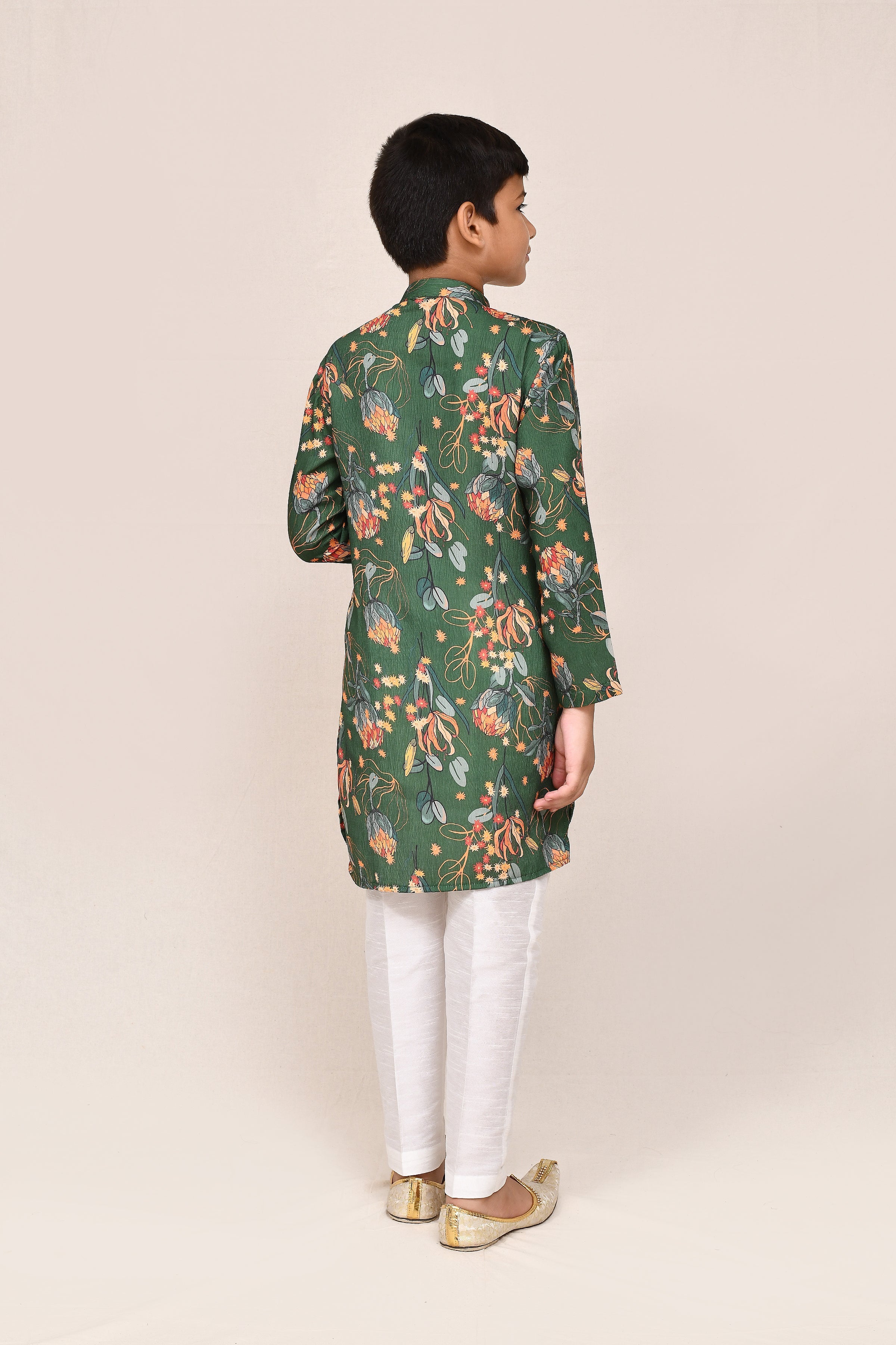 Kurta with straight fit pant