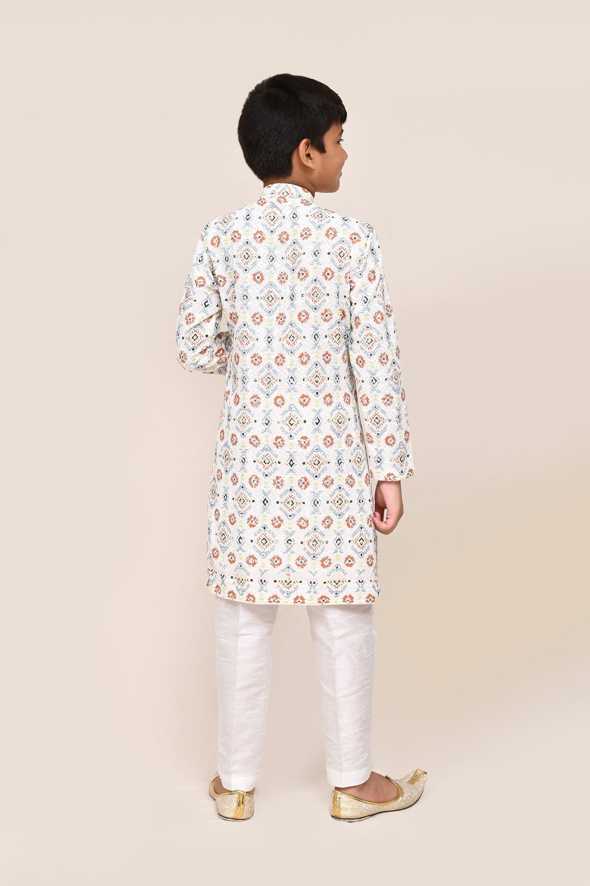 Kurta with straight fit pant