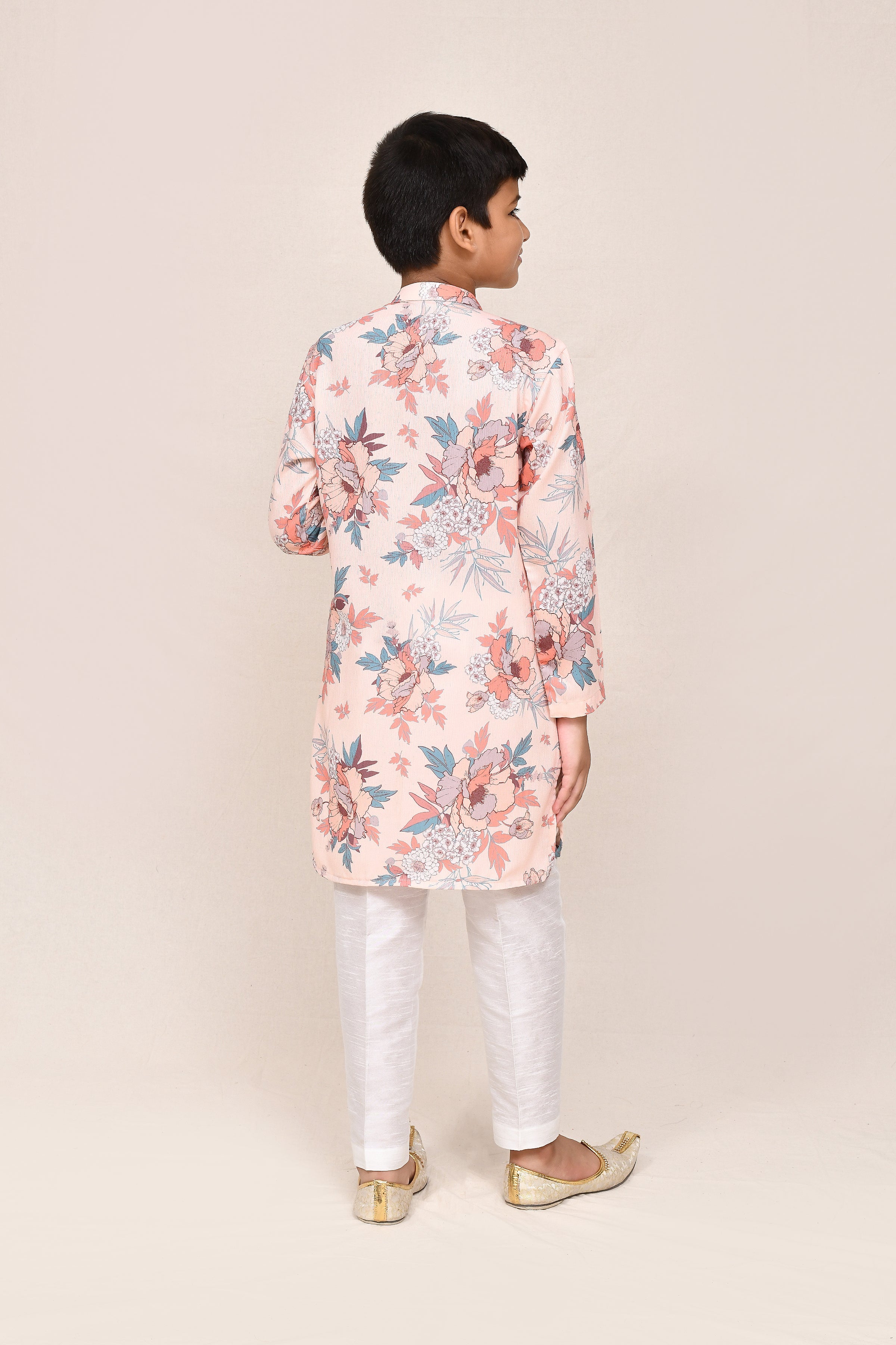 Kurta with straight fit pant