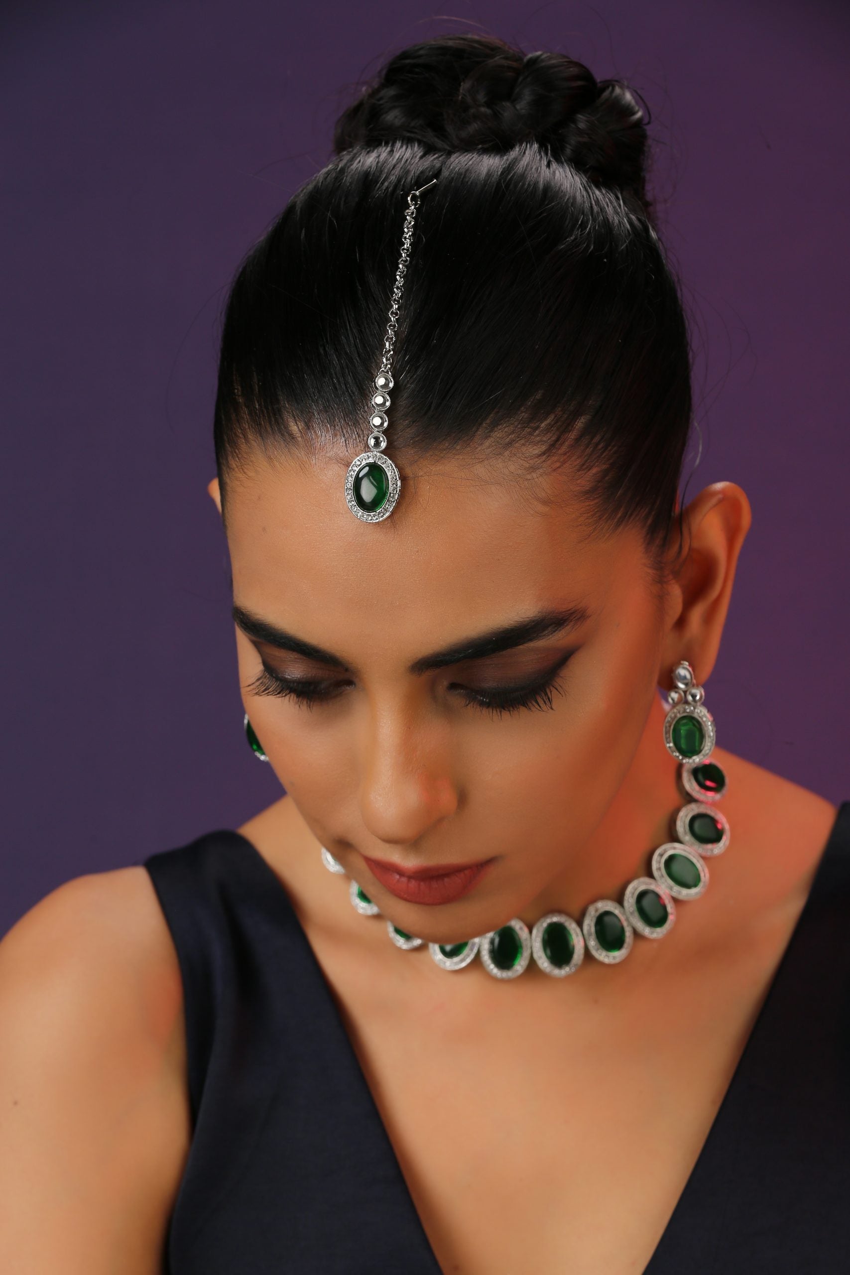 Green Silver Tone Zirconia Necklace Set with Maang Tikka