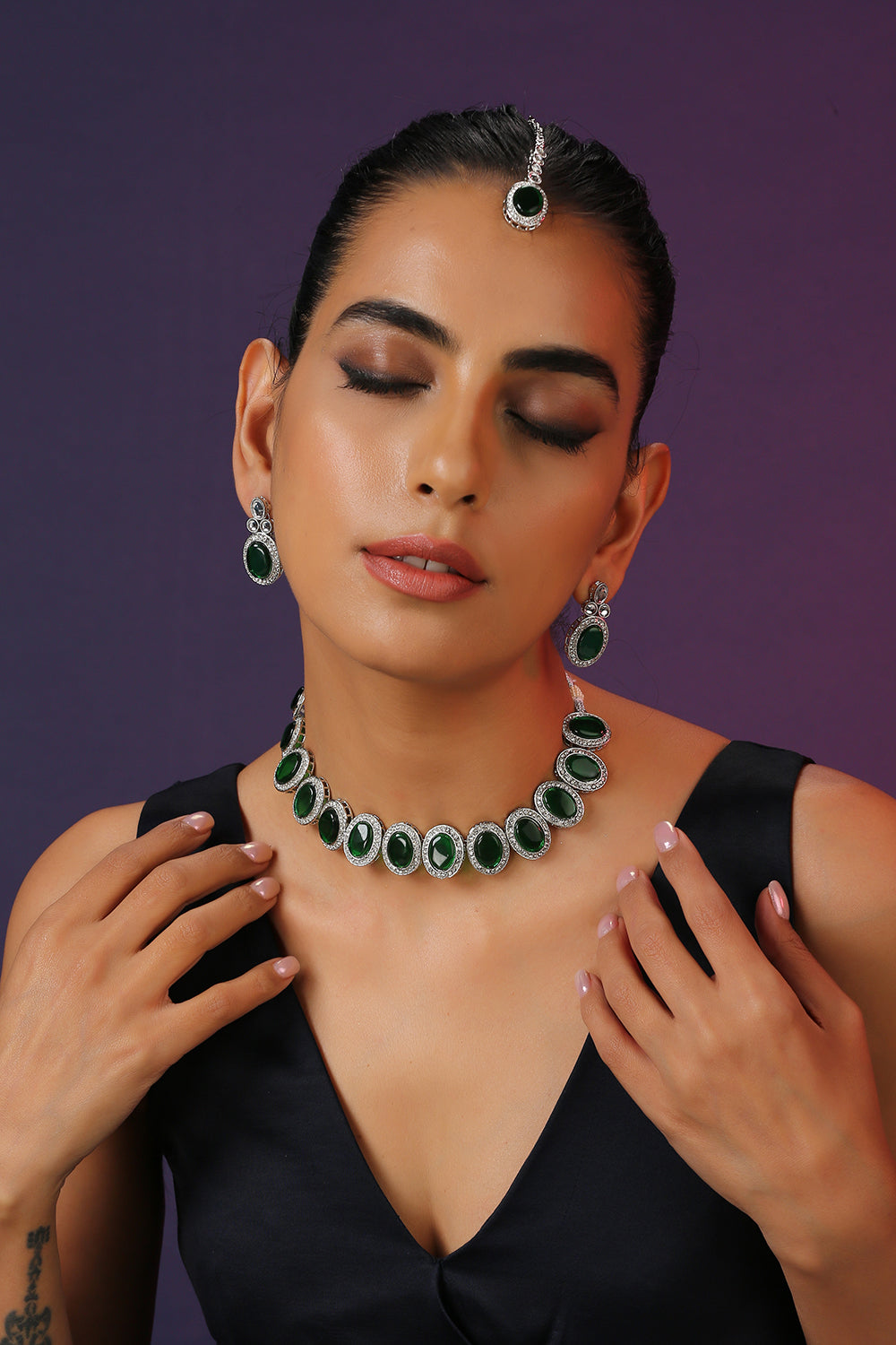 Green Silver Tone Zirconia Necklace Set with Maang Tikka