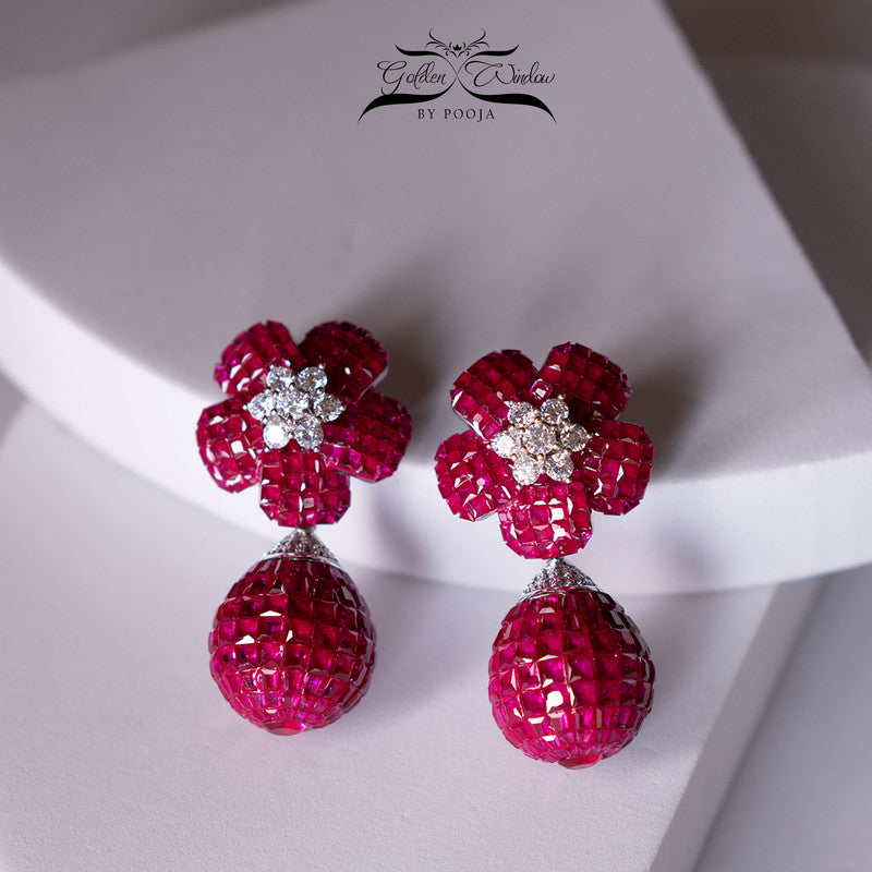 Image of FLORAL GLAMOUR EARRINGS