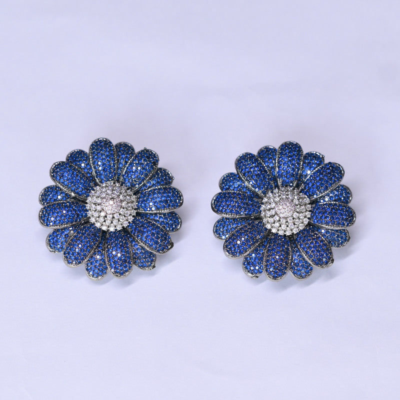 Image of FLORAL STUDS