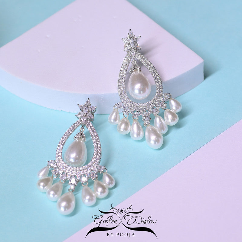 Image of Pearl Luxe Earrings