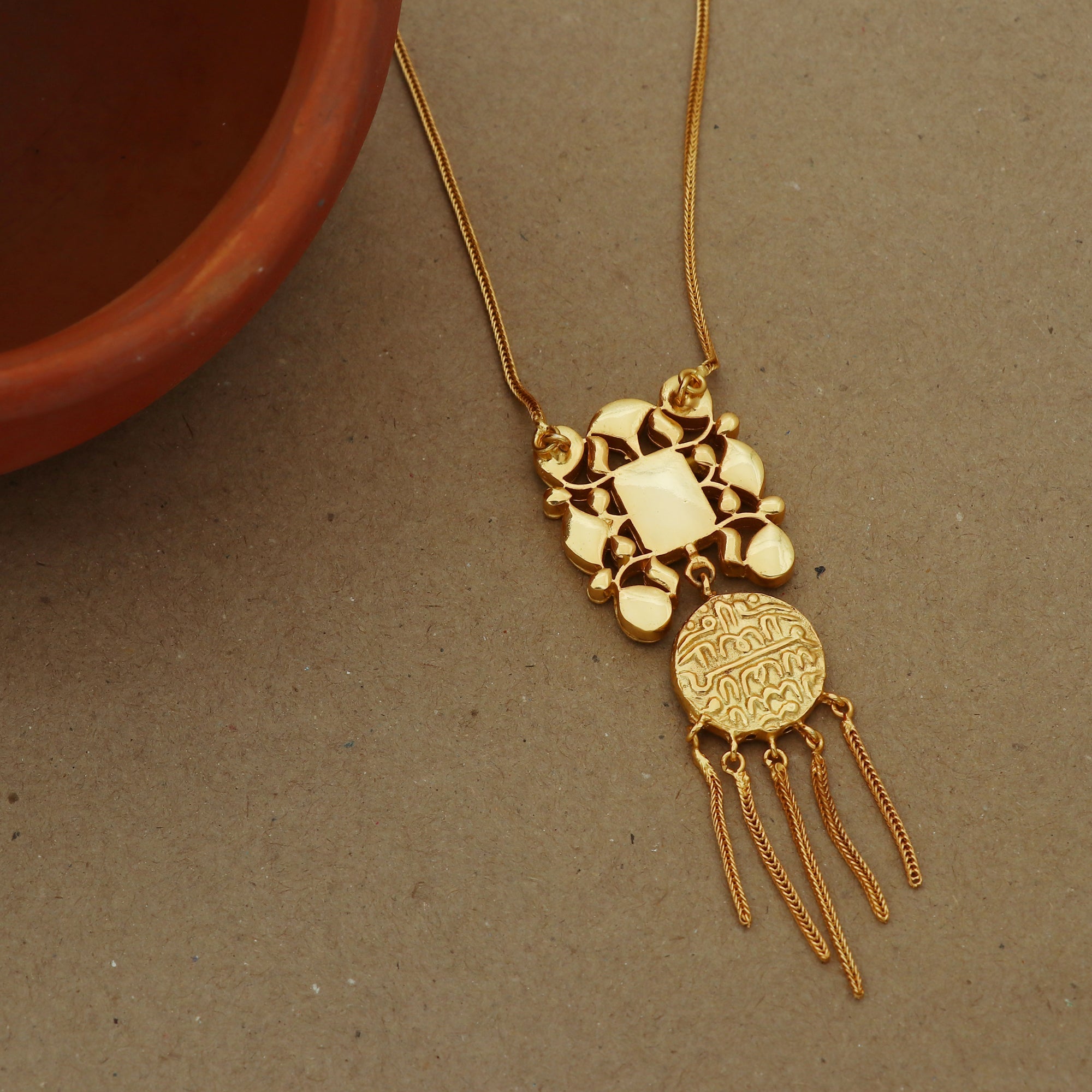 MOHAR FRINGE PENDANT