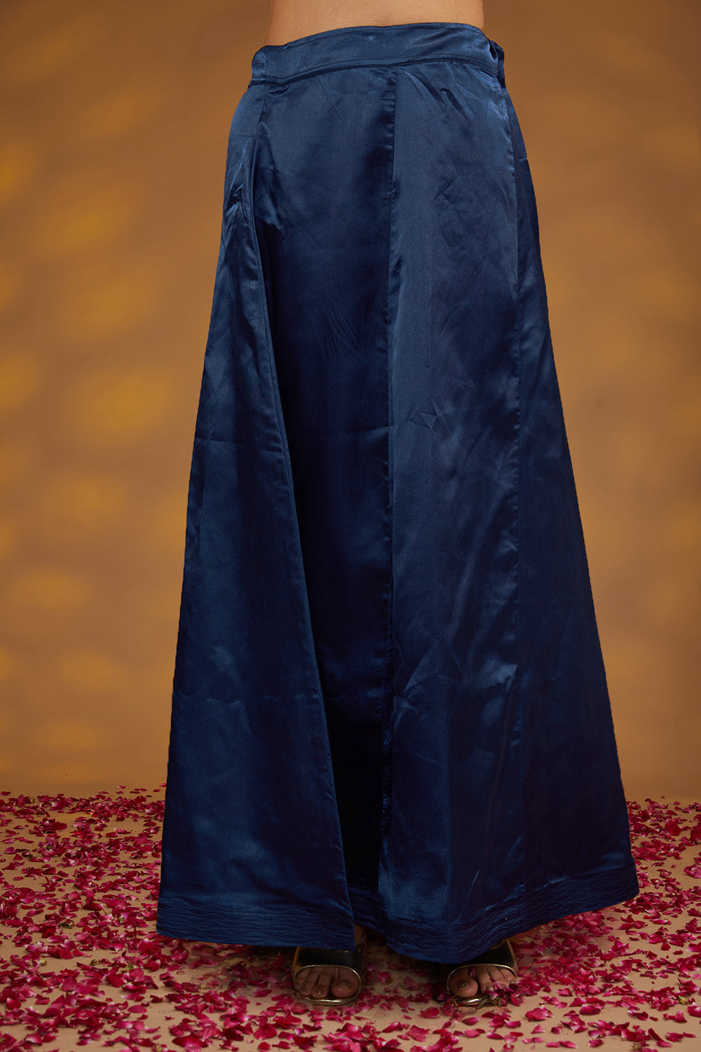 Blue Georgette Hand Embroidered Saree Set - Auraya Fashion 