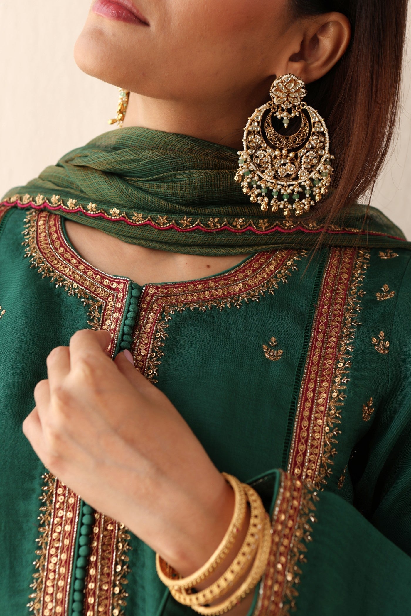 AMAZON-GREEN HAND-EMBROIDERED PURE SILK-ORGANZA KURTA-PANTS SET