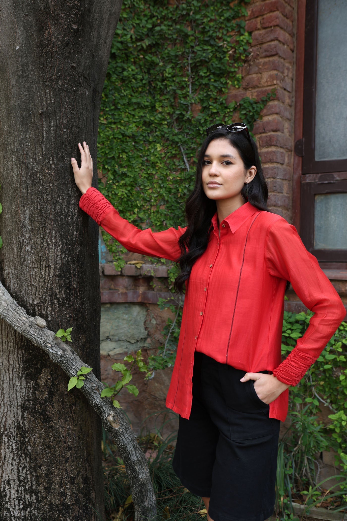 Tomato-Red Pure Silk-Cotton Front-Open Collared Short-Blouse With Ruched Cuffs
