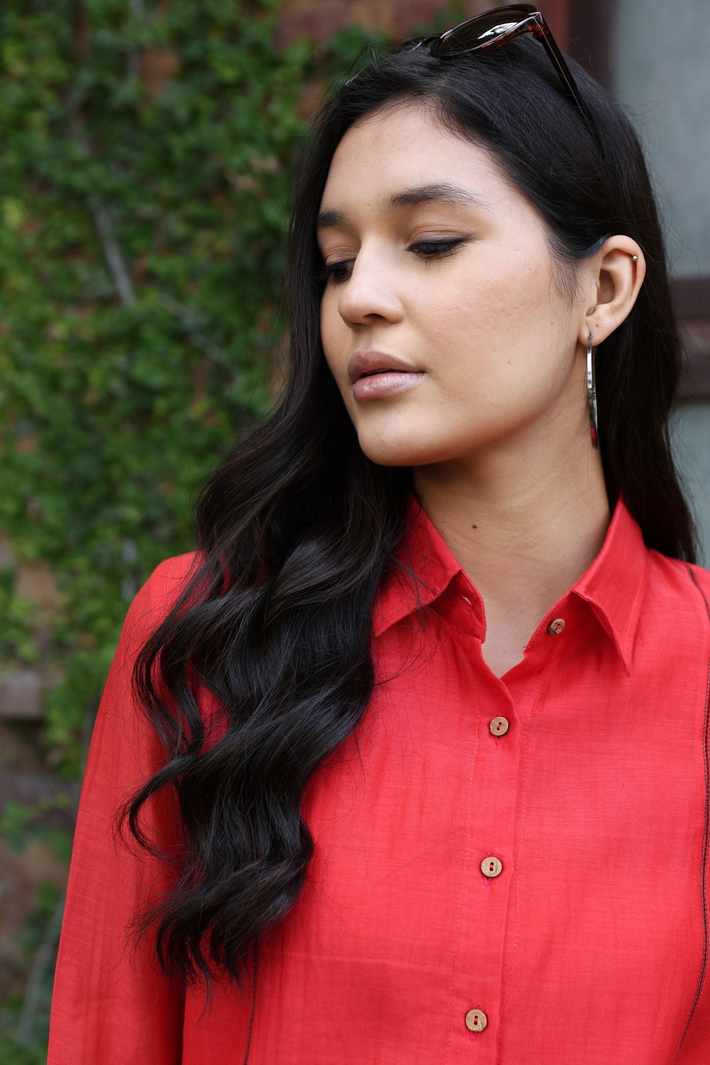 Tomato-Red Pure Silk-Cotton Front-Open Collared Short-Blouse With Ruched Cuffs