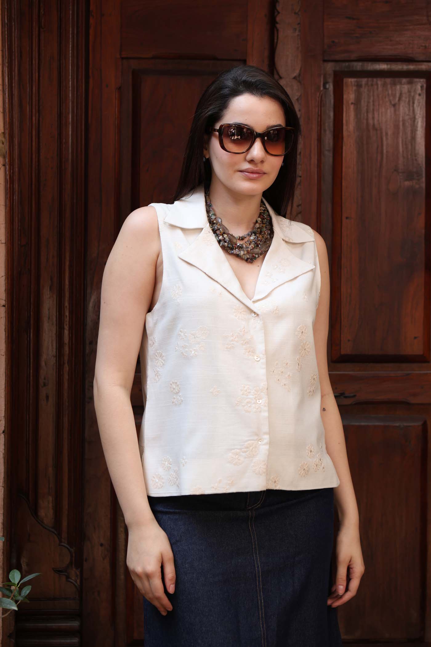 Ivory Embroidered Pure Cotton-Slub Front-Open Collared Waistcoat