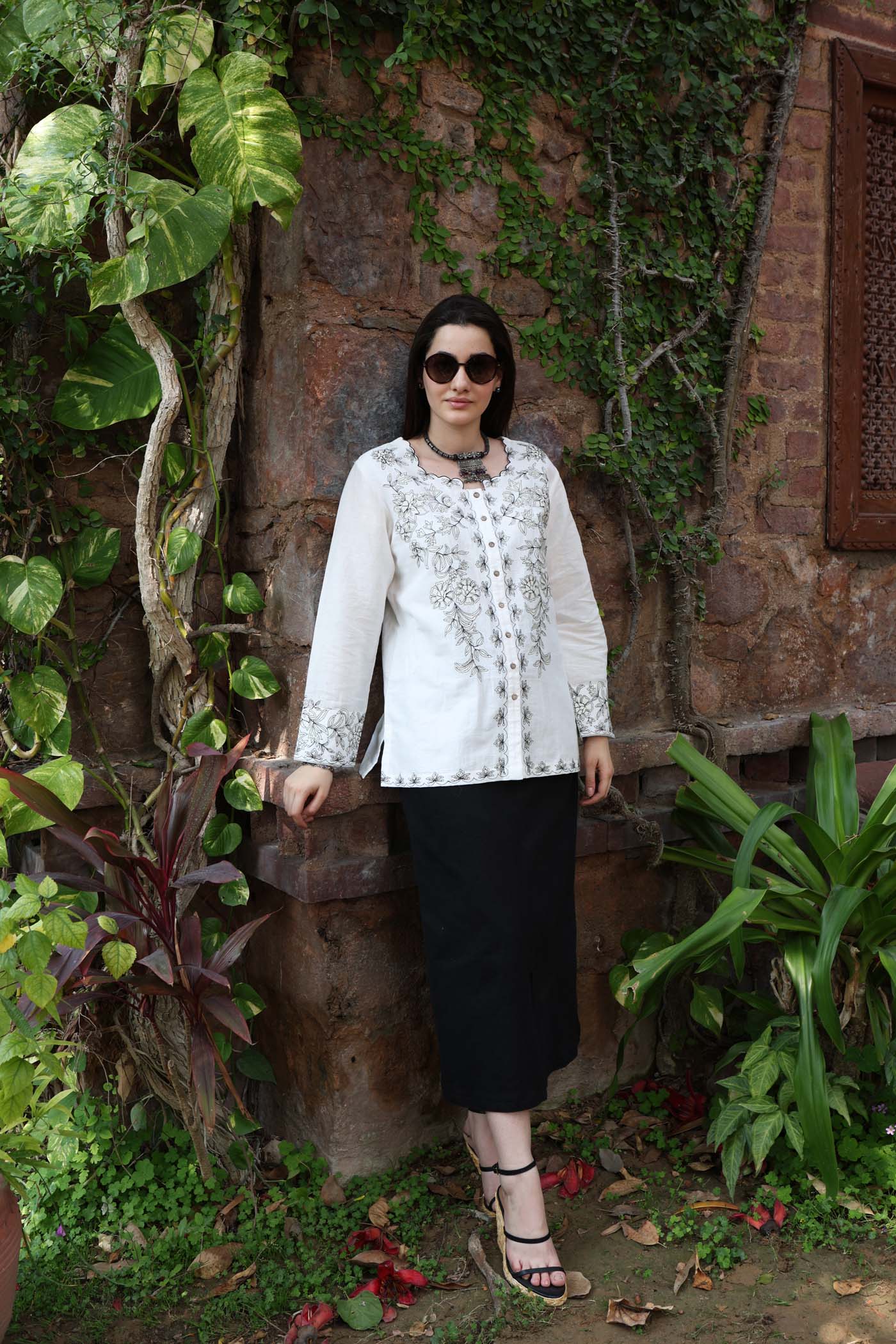 Ivory Embroidered (Applique & Cutwork) Handloom Pure Linen-Cotton Front-Open Short Blouse