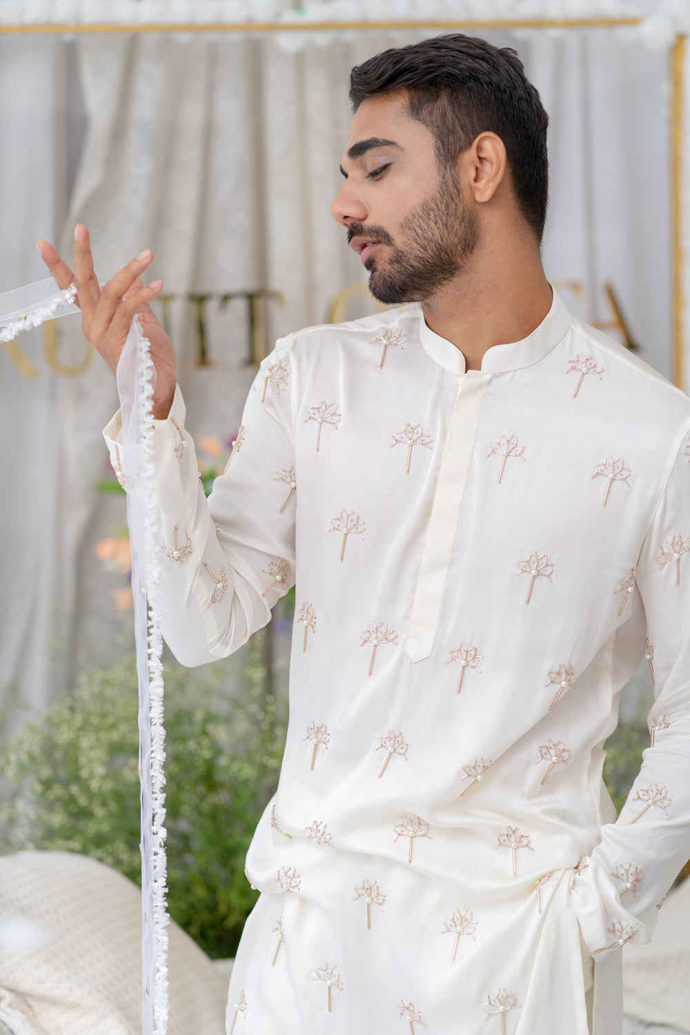 Ivory Cutpipe Embroidered Kurta Set - Auraya Fashion -  - #tag1# - #tag2# - #tag3# - #tag3#