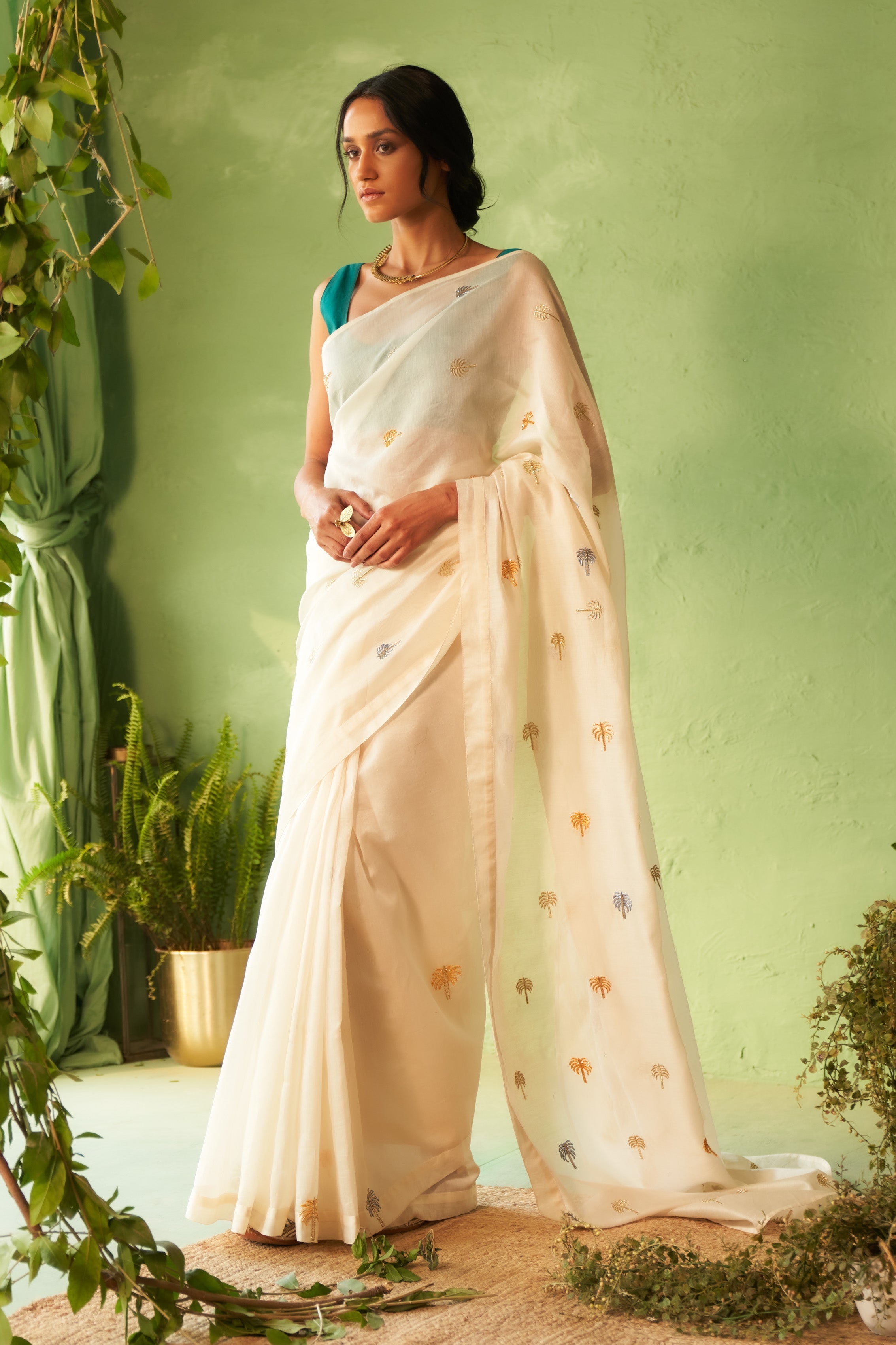 Saree With Peacock Green Blouse